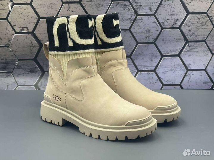 Ugg Martin Knit Sand