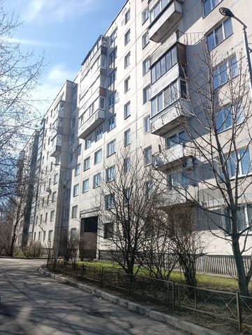 9-к. квартира, 62,8 м², 1/9 эт.