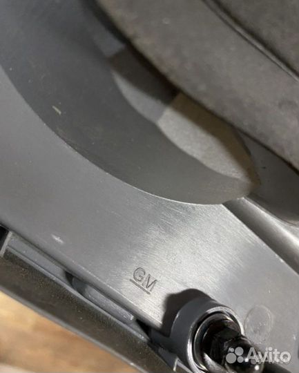 Задний левый внутренний фонарь Шевроле Круз седан