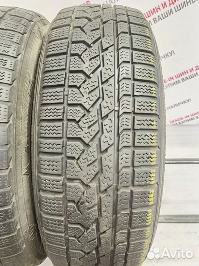 Marshal I'Zen RV KC15 215/60 R17 M