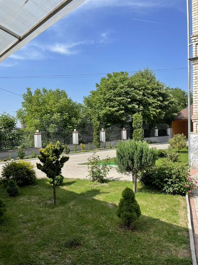 Дом 470 м² на участке 10 сот.