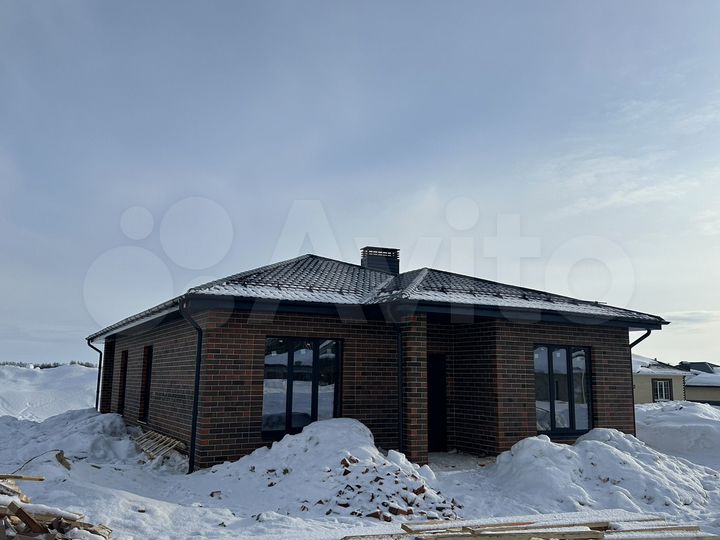 Коттедж 140 м² на участке 10 сот.