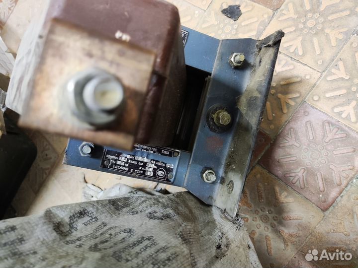 Трансформатор тока тпл10квт 75/5а