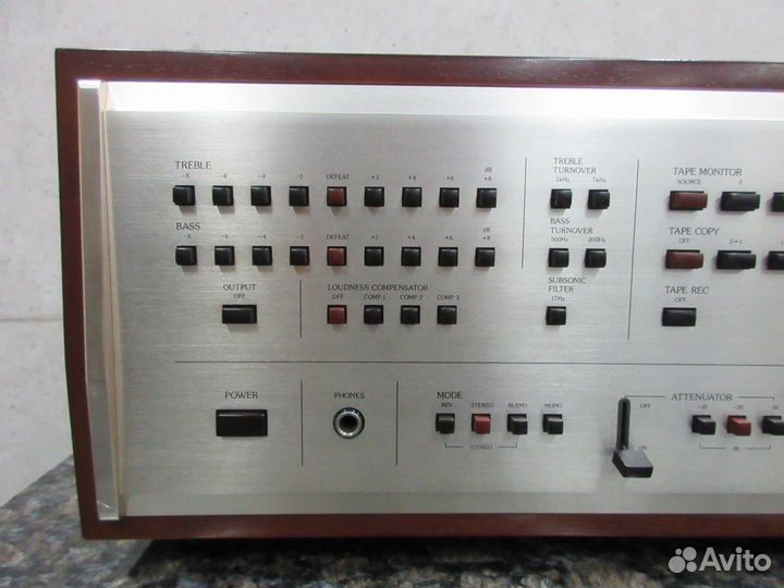 Accuphase C-240 Усилитель предварительный