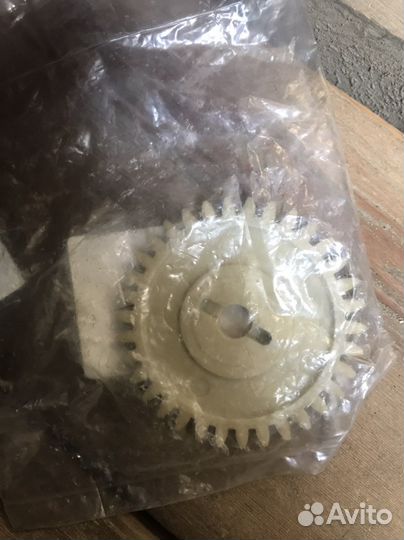 Шестерня масленого насоса suzuki Dl650,sv650