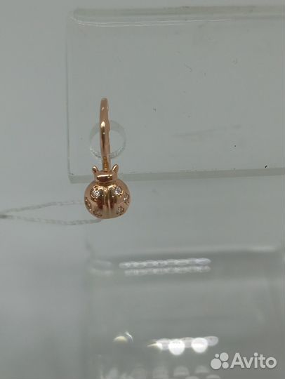 Золотые серьги с камнем