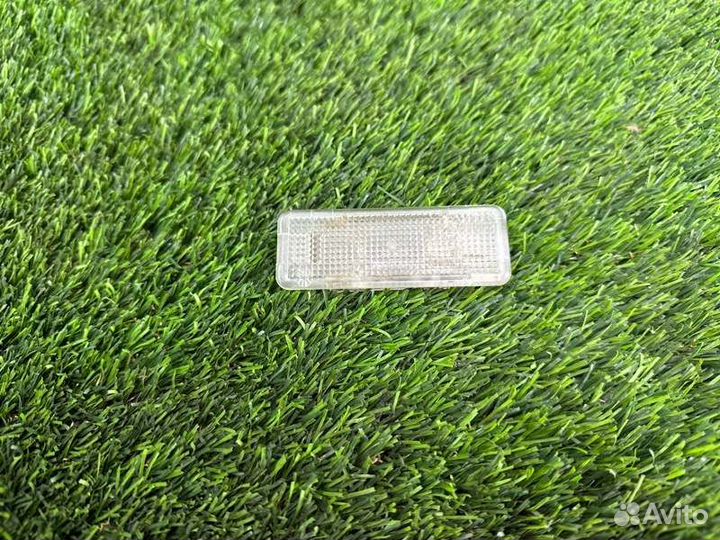 Плафон подсветки салона Bmw X5 E53 M54B30 2006