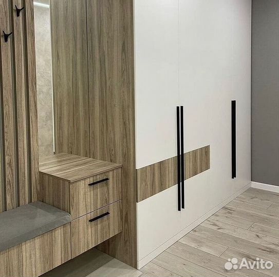 Угловой шкаф