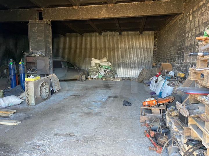 Гараж, > 30 м²