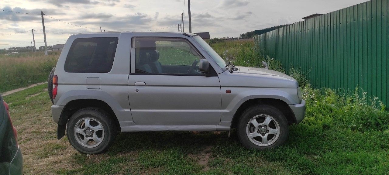 Mitsubishi Pajero Mini: фото владельца