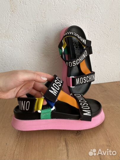 Milano moschino босоножки 37 р Испания