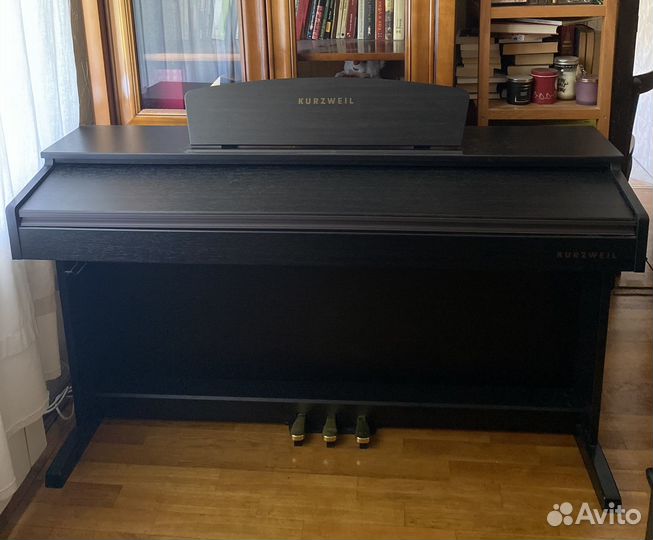 Цифровое пианино kurzweil M90