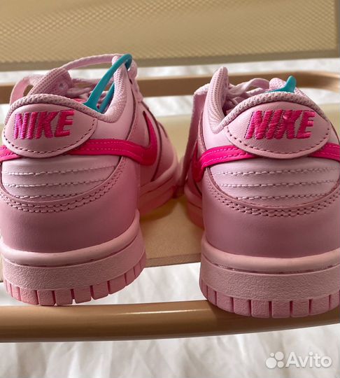 Nike dunk low triple pink (оригинал)