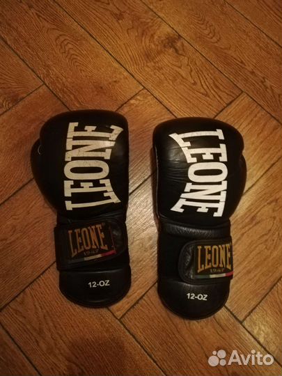 Боксерские перчатки 12 Oz leone