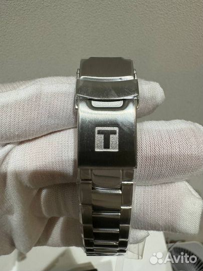 Часы Tissot T120.210.11.051.00 (новые)