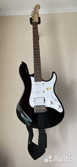Электро гитара Yamaha Pacifica 112j black