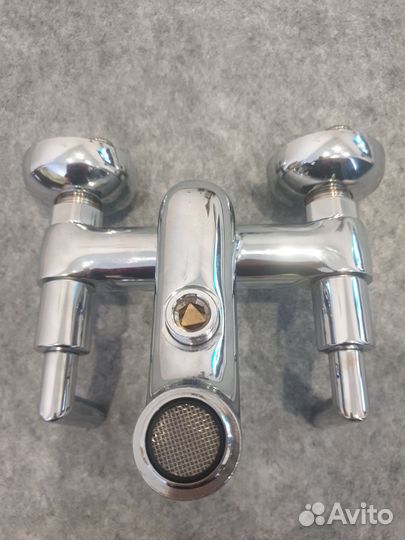 Смеситель для ванны savil новый