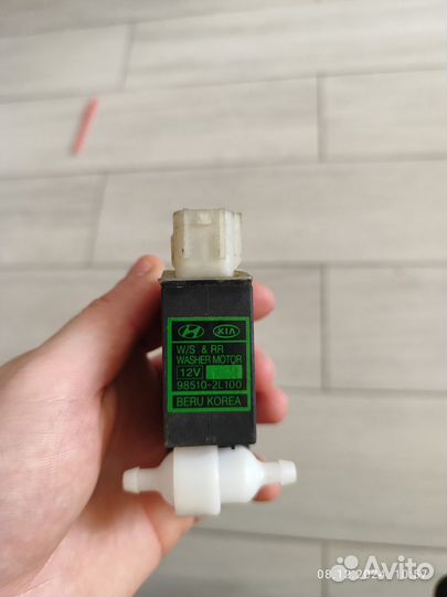 Продам моторчик омывателя Hyundai