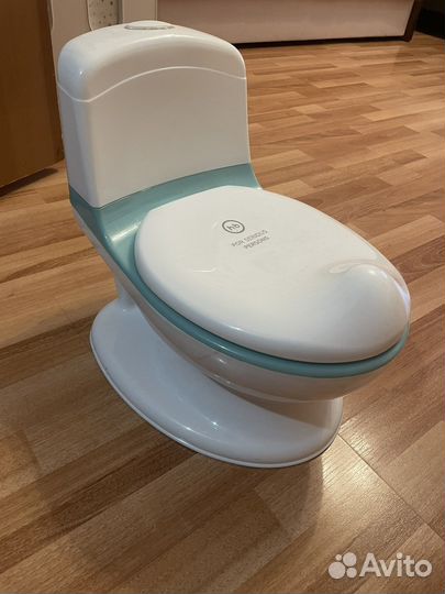 Детский горшок в виде унитаза
