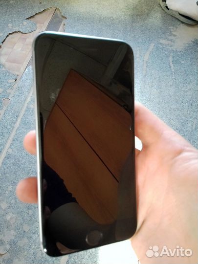 iPhone 6S, 32 ГБ