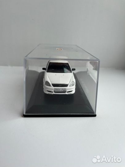 Масштабная модель LADA Priora DIP 1:43