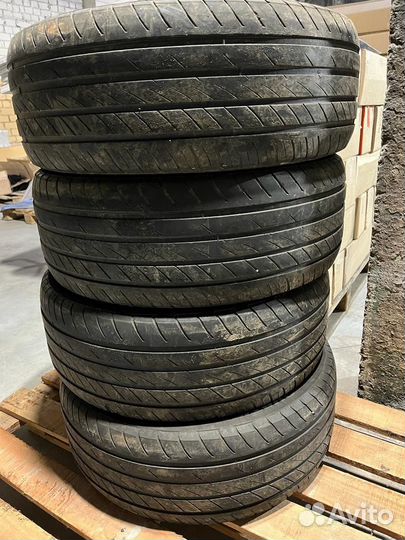 Ovation VI-388 225/55 R17 101