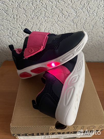 Кроссовки для девочки Jomoto 23