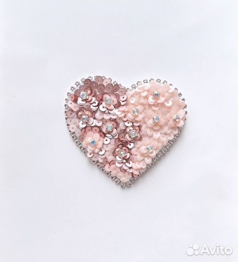 Брошь-сердце