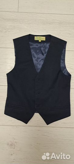 Жилетка для мальчика 134р
