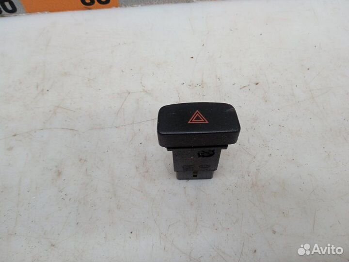 Кнопка аварийной сигнализации Hyundai Sonata 4 2.4