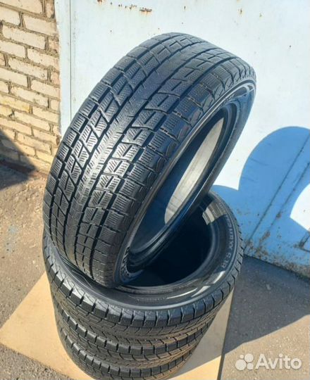 Dunlop Winter Maxx SJ8 235/55 R19