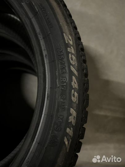 Pirelli Cinturato All Season SF 2 215/45 R17