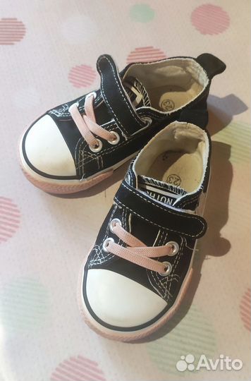 Кроссовки для девочки