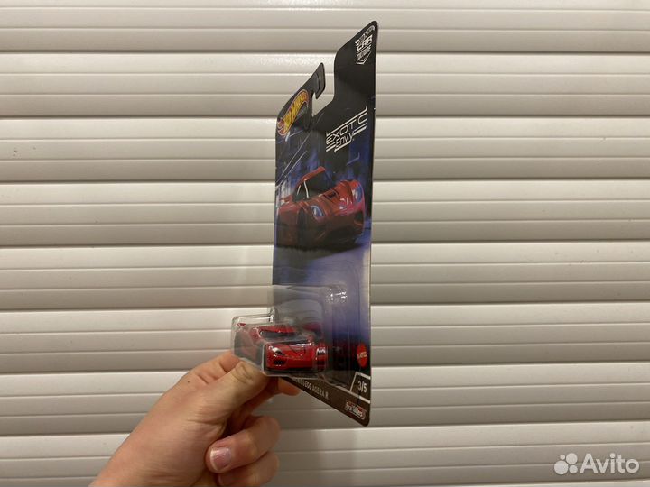 Hot Wheels Premium: Exotic Envy