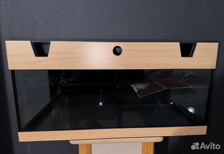 Аквариум с островком