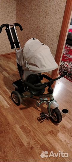 Трехколесный велосипед