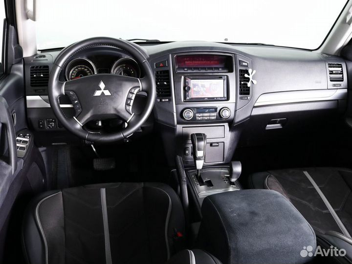 Mitsubishi Pajero 3.2 AT, 2007, 235 750 км