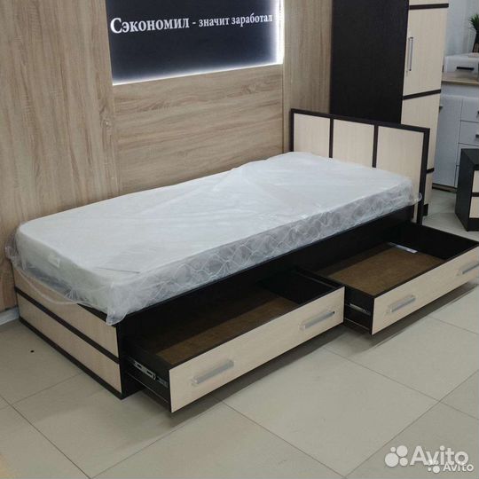Кровать