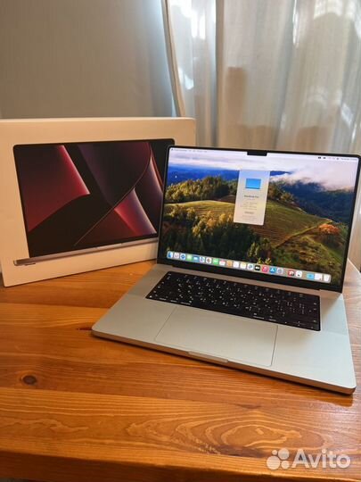 Apple MacBook Pro 16 m2 max 32gb 1tb на гарантии