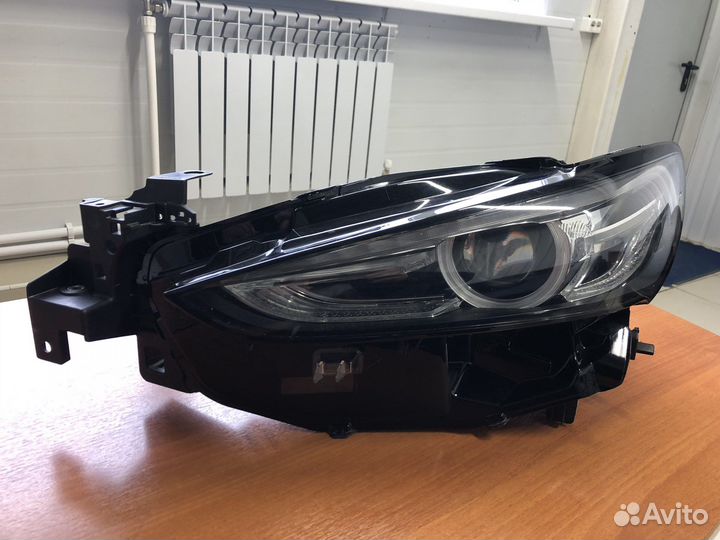 Mazda 6 GJ Фара передняя Левая 2018