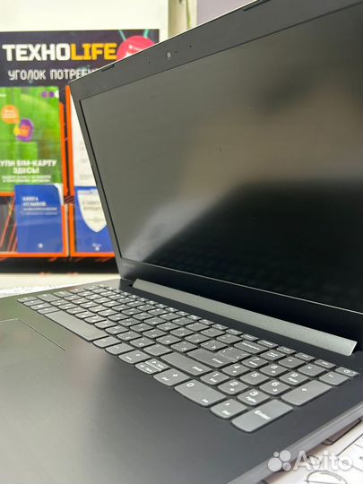 Ноутбук Lenovo Ideapad 330-15AST