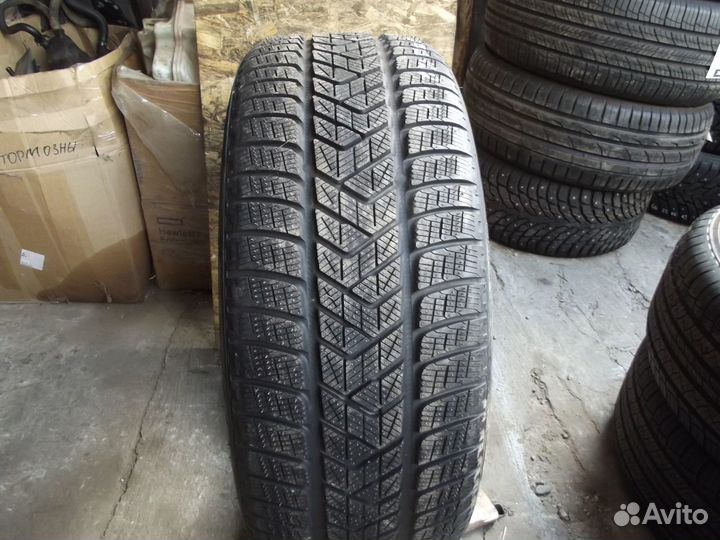 Pirelli Scorpion Winter 265/45 R21