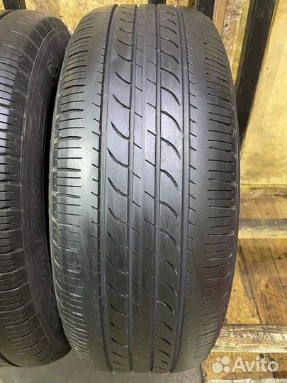 Goodyear EfficientGrip SUV 4x4 215/60 R17 96H