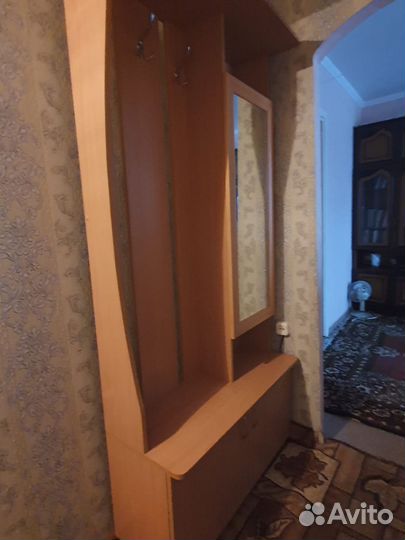 Трюмо с зеркалом бу