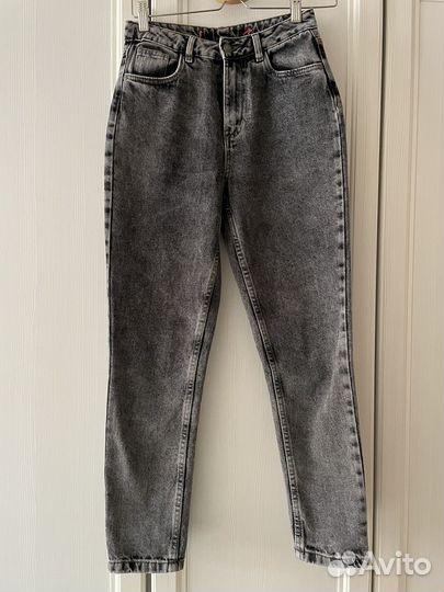 Джинсы MOM FIT 42