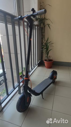 Ninebot kickscooter f40a как новый