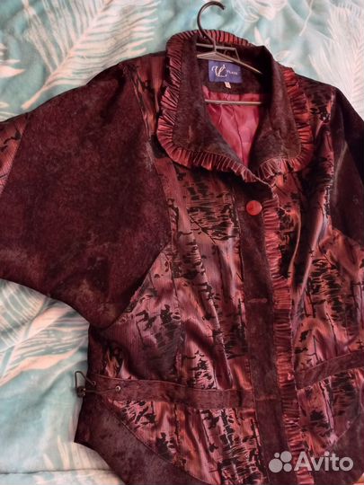 Куртка демисезонная очень красивая женская 58-60