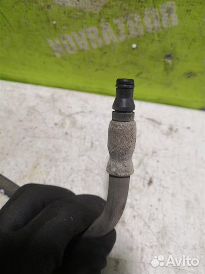 Трубка цилиндра сцепления Форд Фокус 2