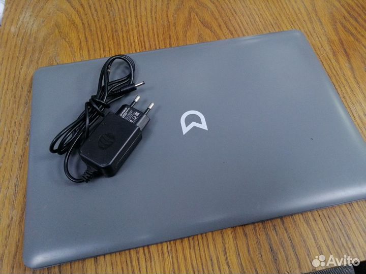 Нетбук Atom 4x1.4ггц/2Гб/32SSD