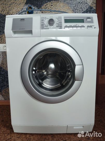 Узкая стиральная машина AEG LS72840